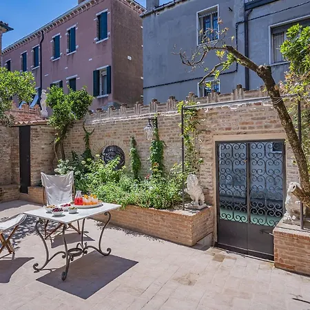 Ca' Minore Secret Garden * Venise