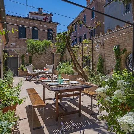 Ca' Minore Secret Garden Venise